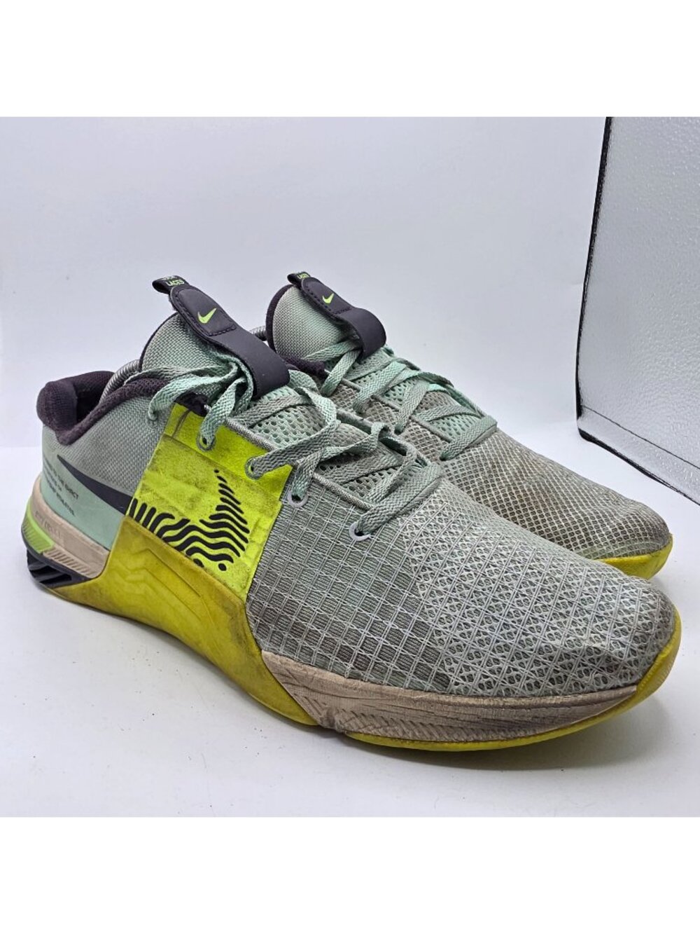 Nike Metcon 8 Mens Size 11 Mint Foam Volt Training Shoes Sneakers Casual Walking